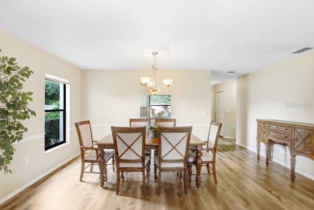 4742 OAK HILL DRIVE 12, Sarasota, FL 34232