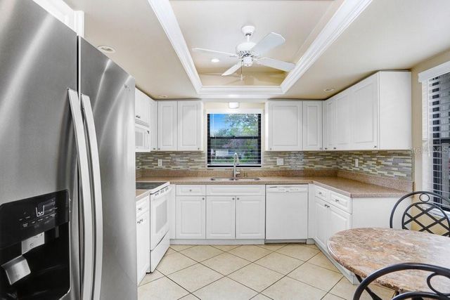 4742 OAK HILL DRIVE 12, Sarasota, FL 34232