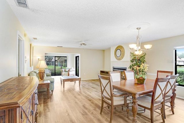 4742 OAK HILL DRIVE 12, Sarasota, FL 34232