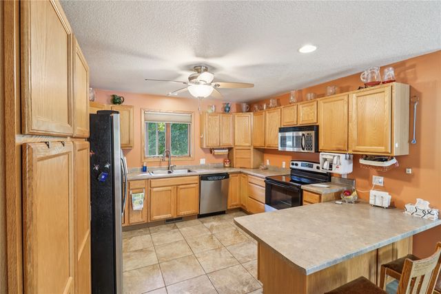 104 Ivy Drive, Montezuma, IA 50171