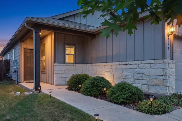 242 Cascata WAY, Liberty Hill, TX 78642