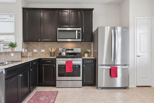 242 Cascata WAY, Liberty Hill, TX 78642