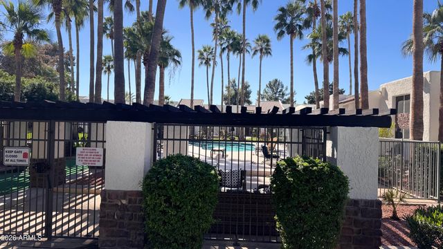 7350 N VIA PASEO DEL SUR -- O202, Scottsdale, AZ 85258