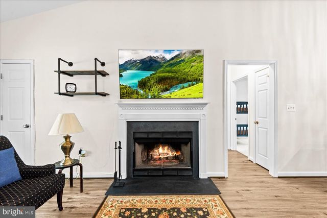 15570 DICKINSONS CORNER DR, King George, VA 22485