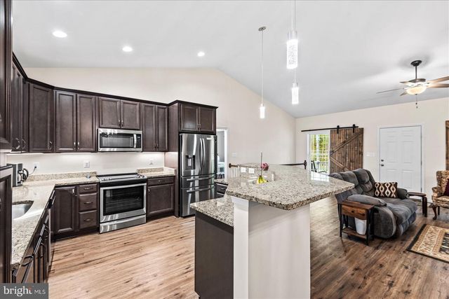 15570 DICKINSONS CORNER DR, King George, VA 22485