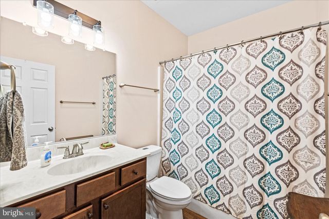 15570 DICKINSONS CORNER DR, King George, VA 22485