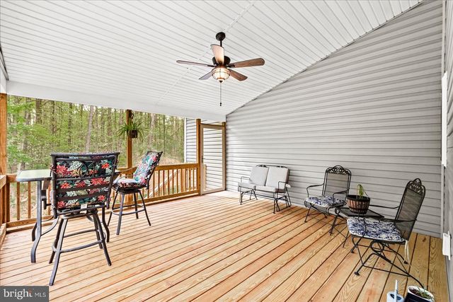 15570 DICKINSONS CORNER DR, King George, VA 22485