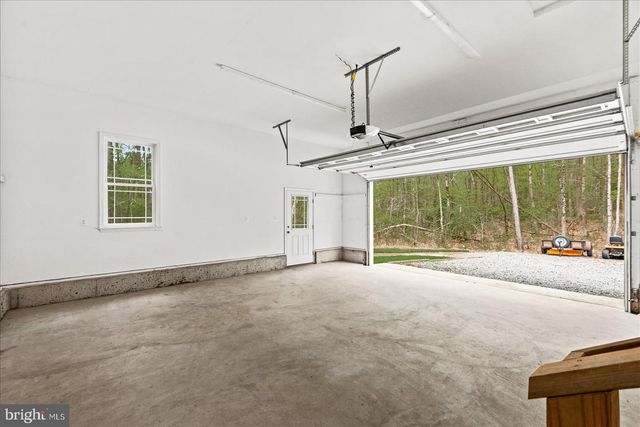 15570 DICKINSONS CORNER DR, King George, VA 22485