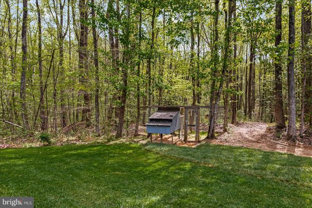 15570 DICKINSONS CORNER DR, King George, VA 22485
