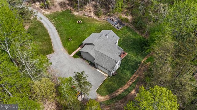 15570 DICKINSONS CORNER DR, King George, VA 22485