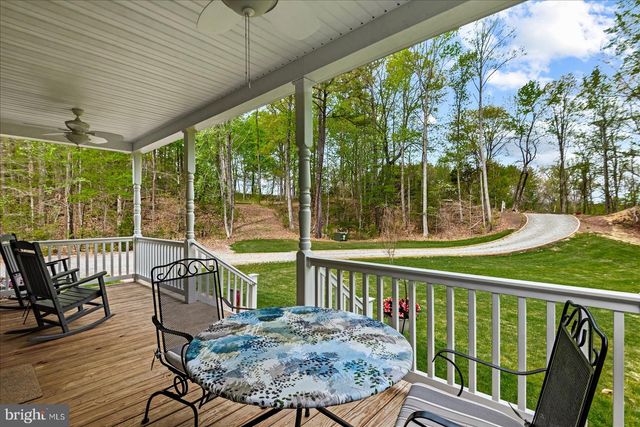 15570 DICKINSONS CORNER DR, King George, VA 22485
