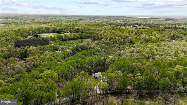 15570 DICKINSONS CORNER DR, King George, VA 22485