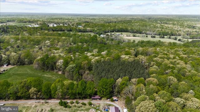 15570 DICKINSONS CORNER DR, King George, VA 22485
