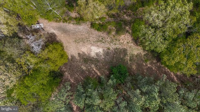 15570 DICKINSONS CORNER DR, King George, VA 22485