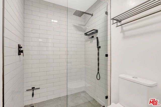 8535 W West Knoll Drive 107, West Hollywood, CA 90069