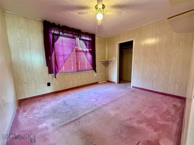 1953 S Warren Avenue, Butte, MT 59701