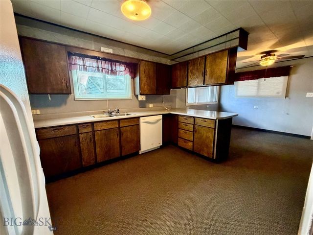 1953 S Warren Avenue, Butte, MT 59701
