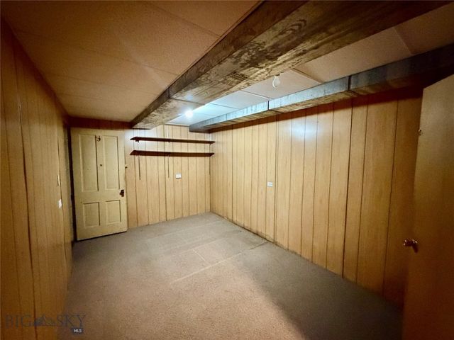 1953 S Warren Avenue, Butte, MT 59701