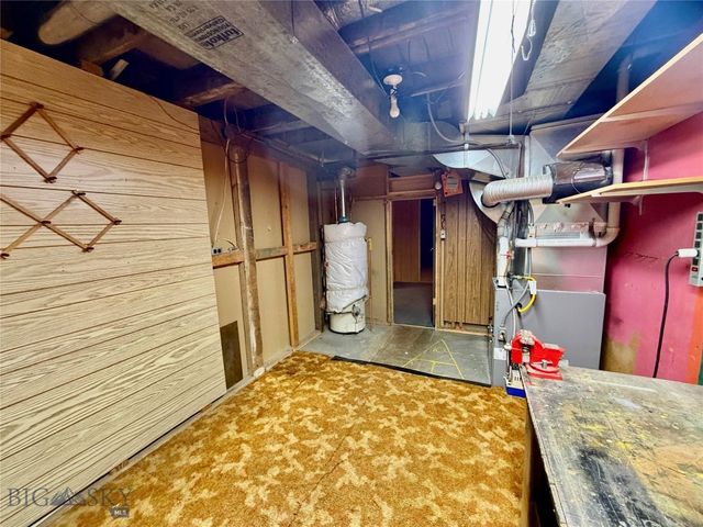 1953 S Warren Avenue, Butte, MT 59701