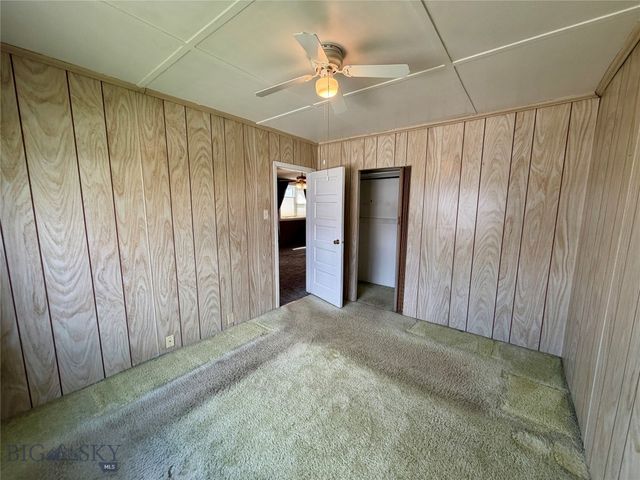 1953 S Warren Avenue, Butte, MT 59701