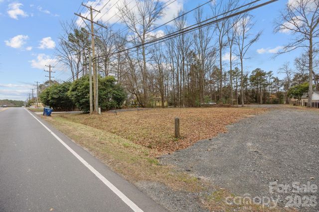 14122 Lancaster Highway, Pineville, NC 28134