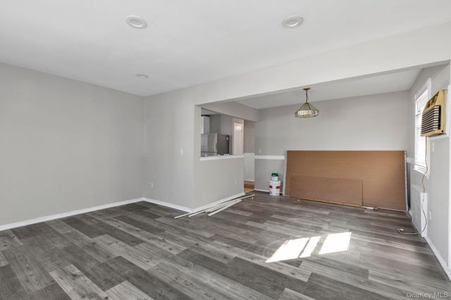 220 Crown Avenue, Floral Park, NY 11001