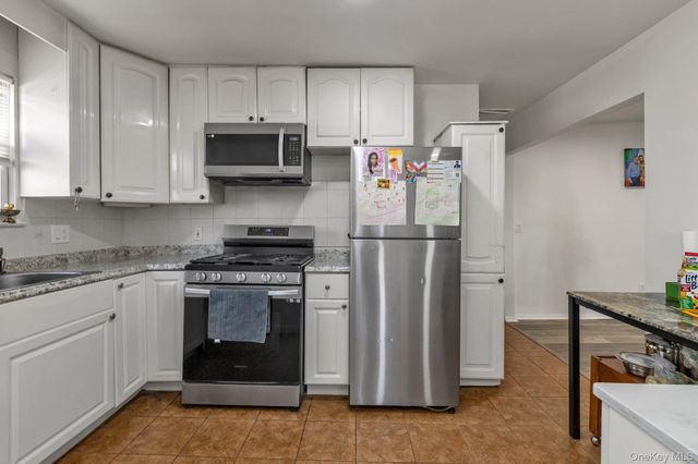 220 Crown Avenue, Floral Park, NY 11001