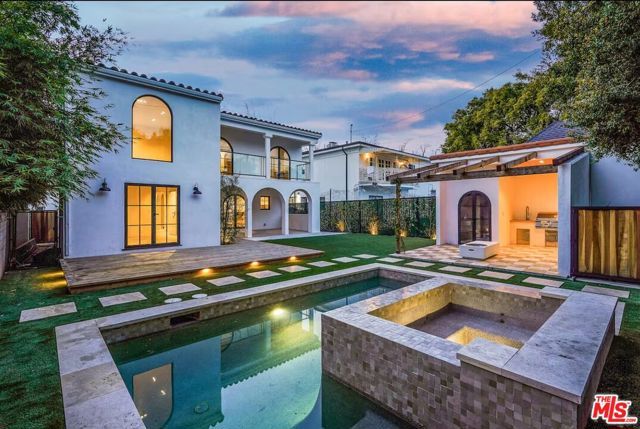 180 S Vista Street, Los Angeles, CA 90036