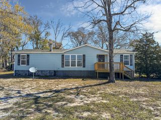 3154 Tradewinds Avenue, Supply, NC 28462