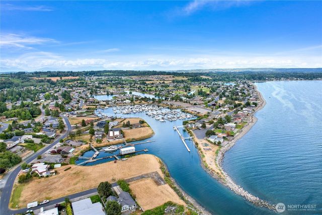 8103 Kayak Way, Blaine, WA 98230