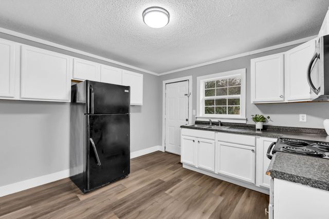 1254 Cedar St, Clarksville, TN 37040