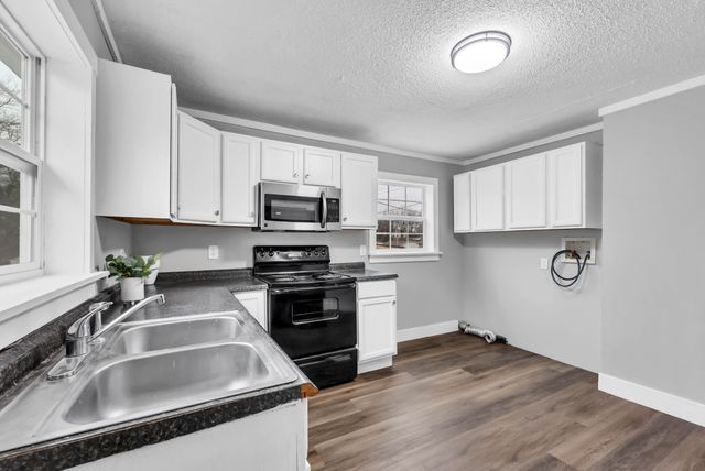 1254 Cedar St, Clarksville, TN 37040