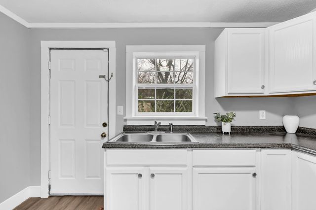 1254 Cedar St, Clarksville, TN 37040