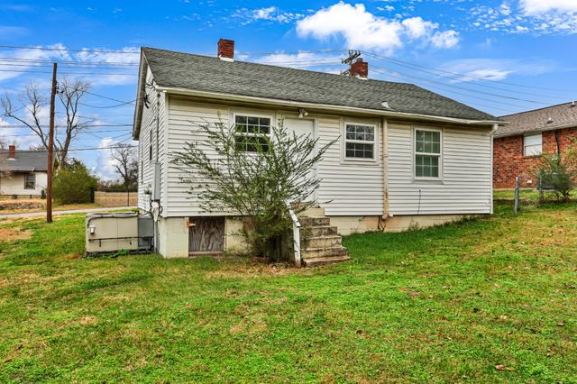 1254 Cedar St, Clarksville, TN 37040