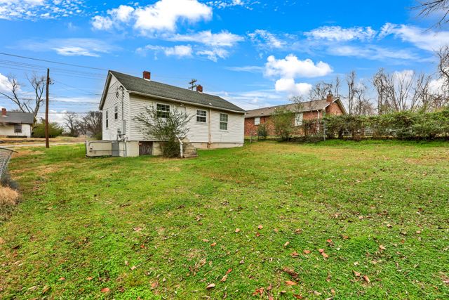 1254 Cedar St, Clarksville, TN 37040