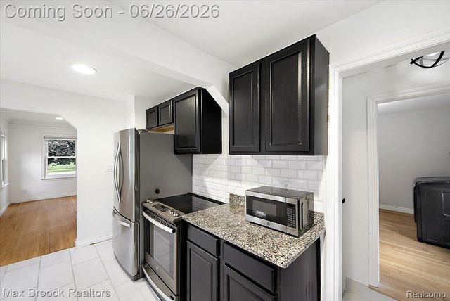 48023 Rex Street, Shelby Charter Township, MI 48317