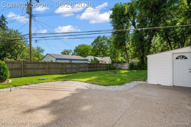 48023 Rex Street, Shelby Charter Township, MI 48317