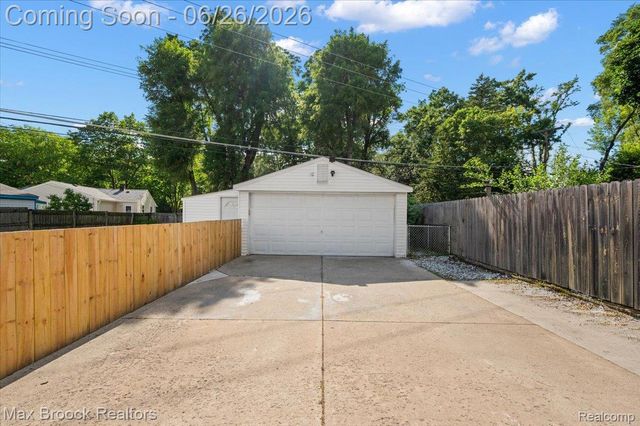 48023 Rex Street, Shelby Charter Township, MI 48317