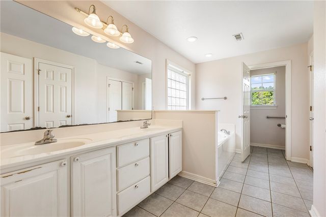 834 McCann Road, Rogers, AR 72758