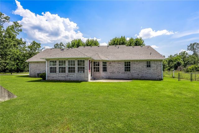 834 McCann Road, Rogers, AR 72758