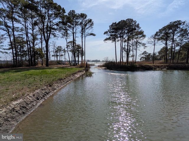 1307 BROADVIEW DR, Cambridge, MD 21613