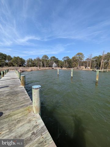 1307 BROADVIEW DR, Cambridge, MD 21613