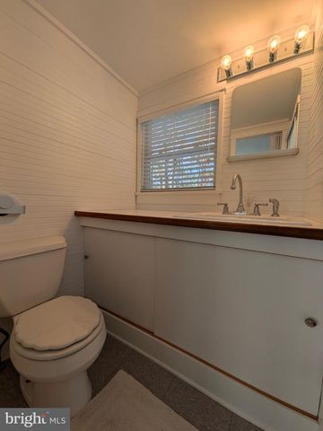 1307 BROADVIEW DR, Cambridge, MD 21613