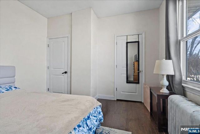 6 Center Street, Pompton Lakes, NJ 07442