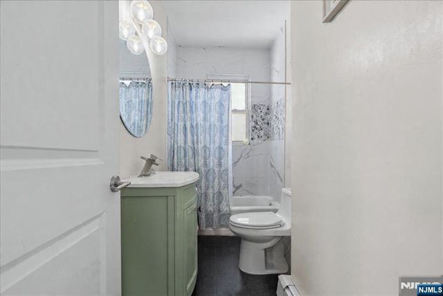 6 Center Street, Pompton Lakes, NJ 07442