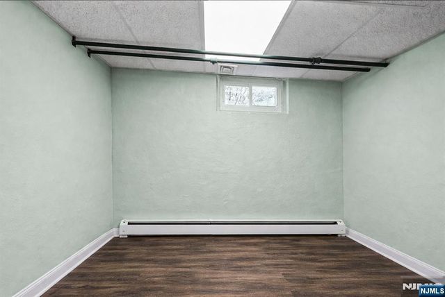 6 Center Street, Pompton Lakes, NJ 07442