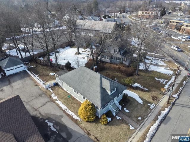 6 Center Street, Pompton Lakes, NJ 07442