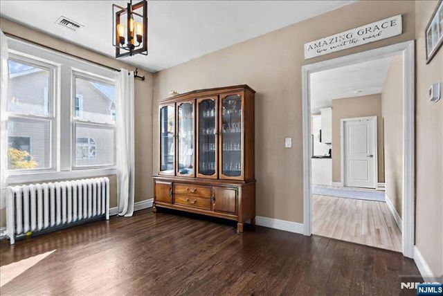 6 Center Street, Pompton Lakes, NJ 07442