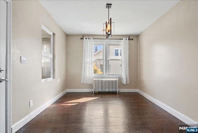 6 Center Street, Pompton Lakes, NJ 07442