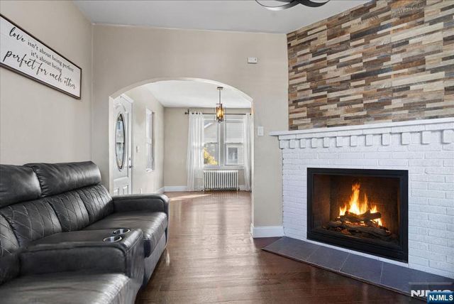 6 Center Street, Pompton Lakes, NJ 07442